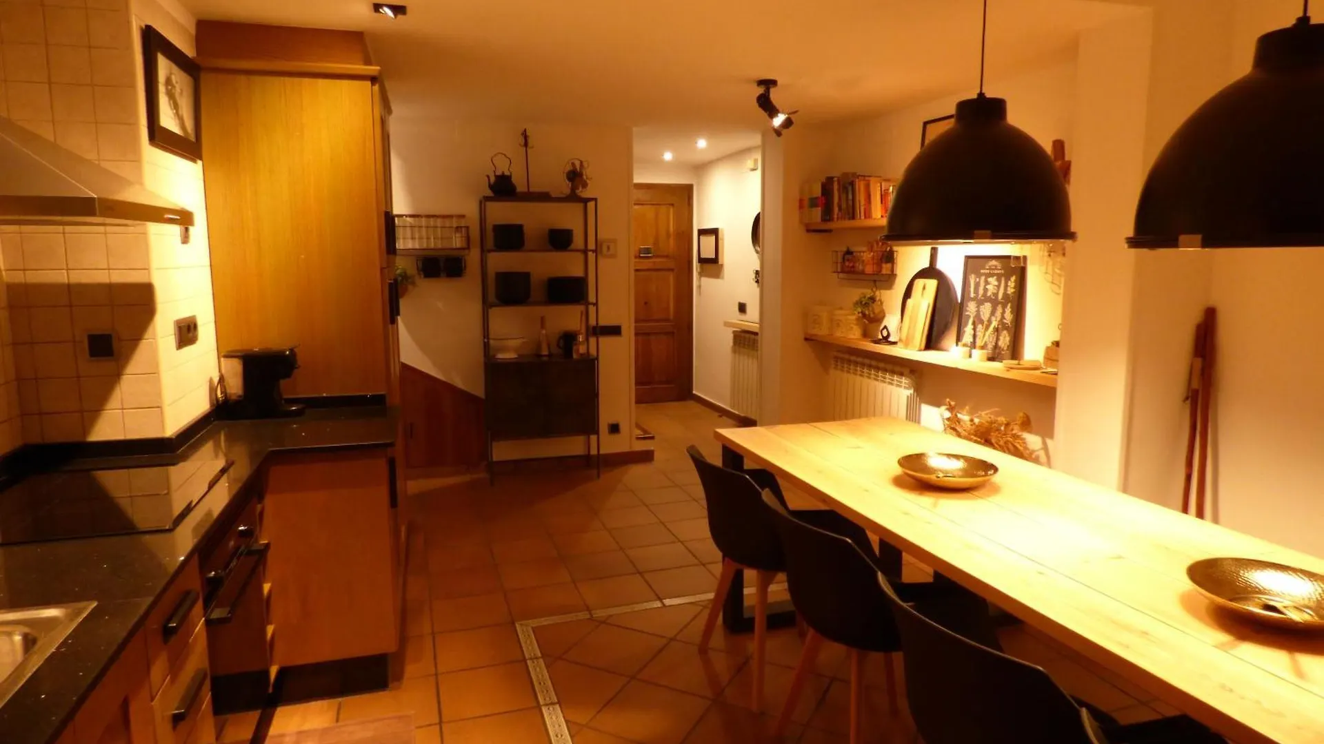 Lo Attic Apartment Sort