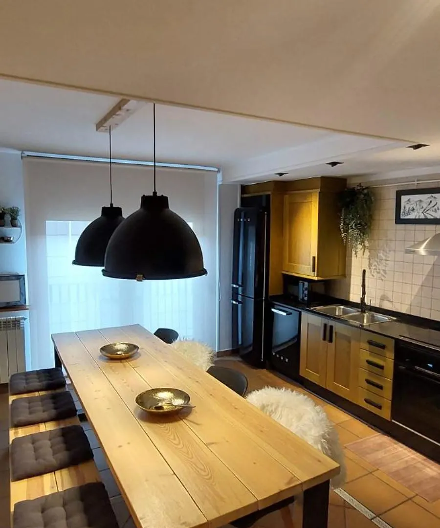 Lo Attic Apartment Sort